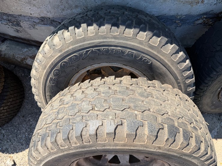 #2532-•-wrangler-tires-image-3