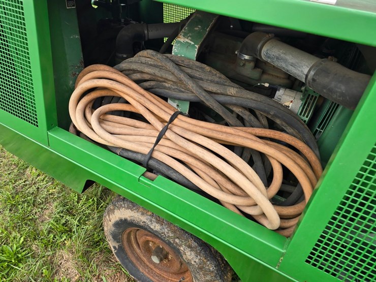 #2042-•-sulair-185-dpo-towable-air-compressor-image-14