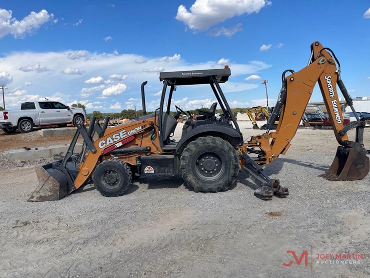 2020-case-580n-ep-loader-backhoe-image-6