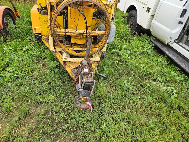 #2075-•-hescc-1500-15-service-trailer-image-8