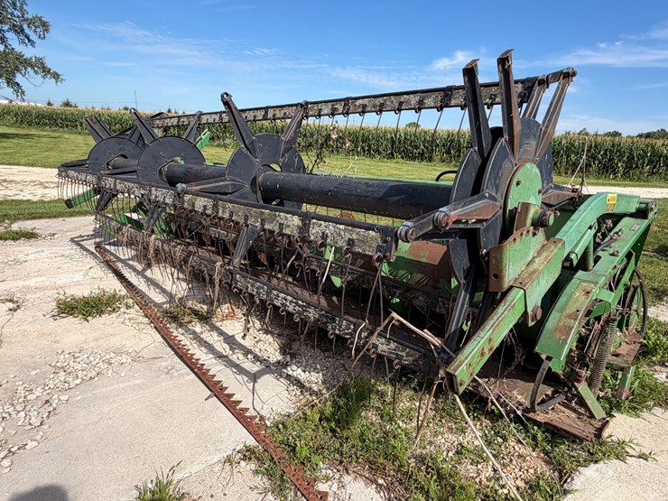 #2468-•-john-deere-grain-head-image-1