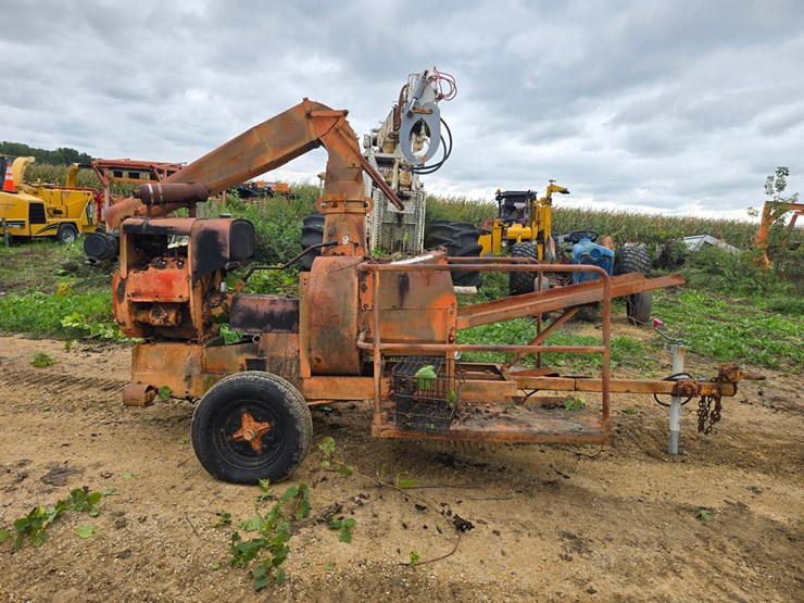 #2059-•-finn-bws-27-towable-straw-blower-image-6