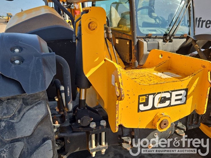 2017-jcb-507-42-image-25