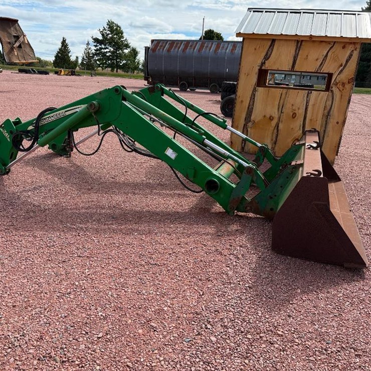 JOHN DEERE 741