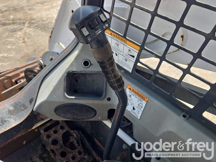 2016-bobcat-t590-image-50