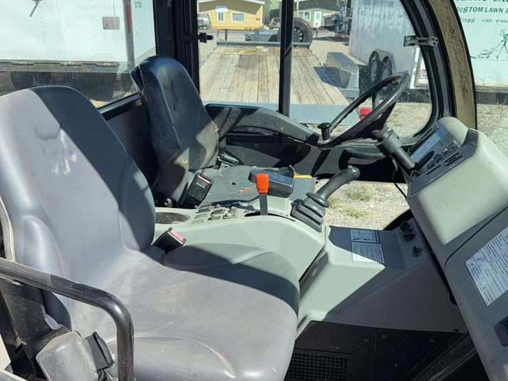 bobcat-5600-toolcat-image-29