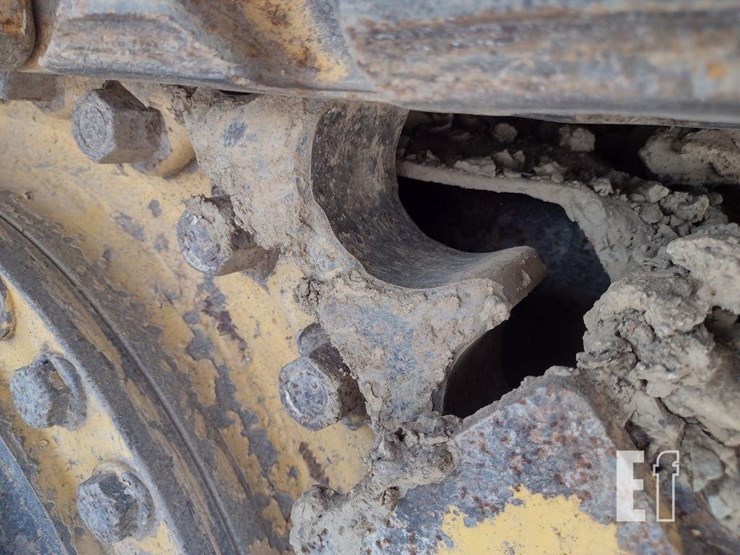 komatsu-d51pxi-24-image-31