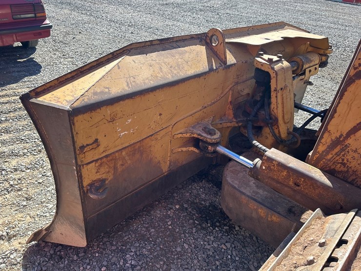 caterpillar-d5m-image-12