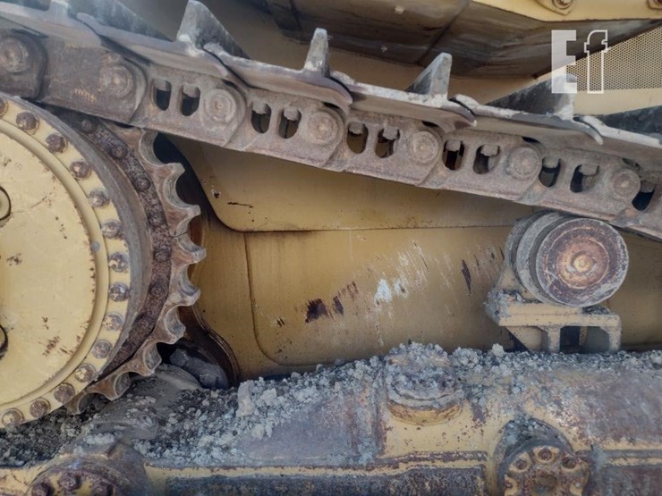 2004-caterpillar-d6r-xl-image-34