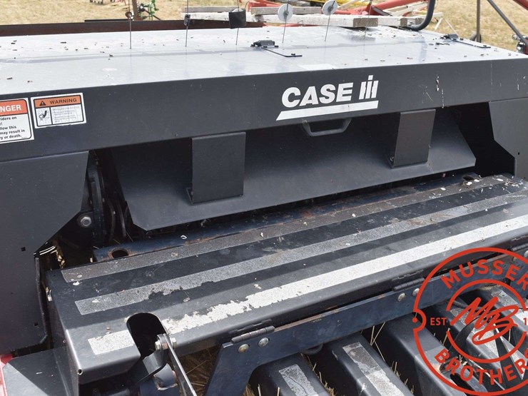 case-ih-lbx432-image-30