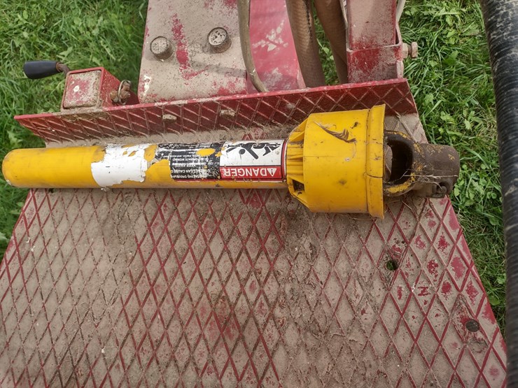 #2447-•-hardi-sprayer-image-20
