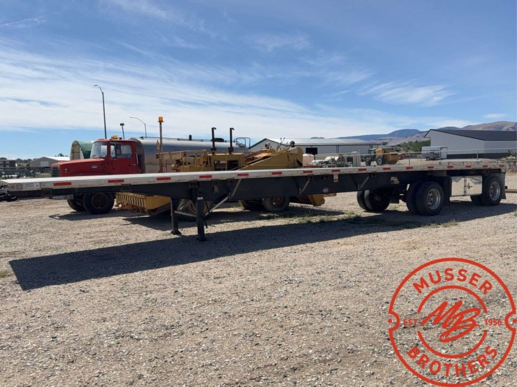 2020-utility-flatbed-image-2