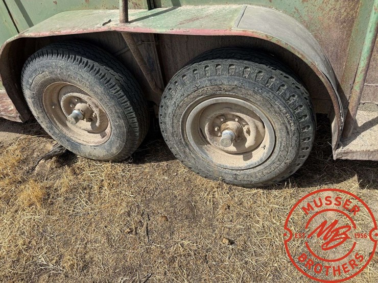 1974-hale-stock-trailer---16'-image-10