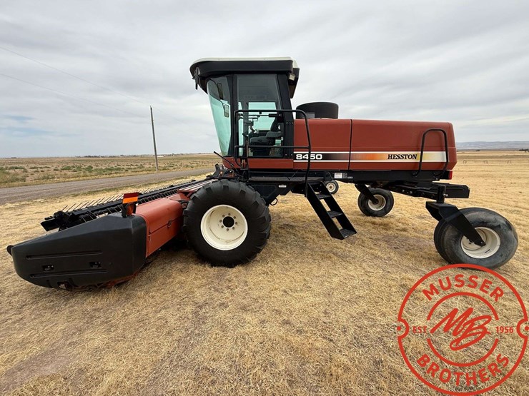 hesston-8450-image-1