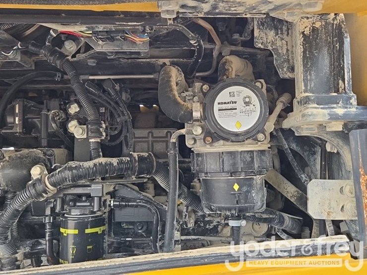 2019-komatsu-wa380-8-image-57