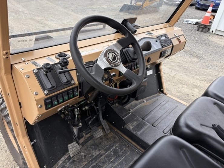 2023-tuatara-1000-efi-4wd-utility-cart-image-14