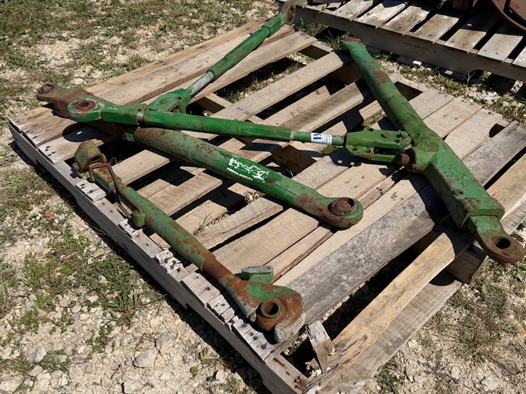 #2524-•-john-deere-three-point-arms-image-2