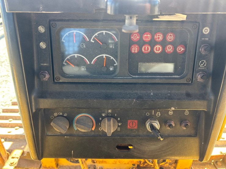 caterpillar-d6m-image-50