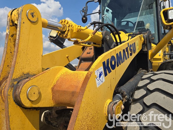 2019-komatsu-wa380-8-image-16