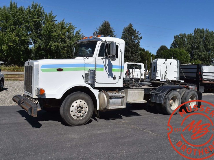 2003-peterbilt-378-image-2