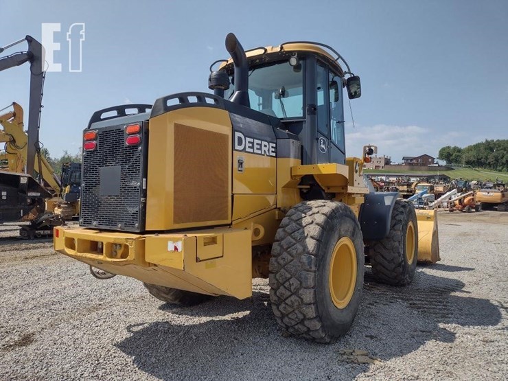 2017-deere-524kii-image-43