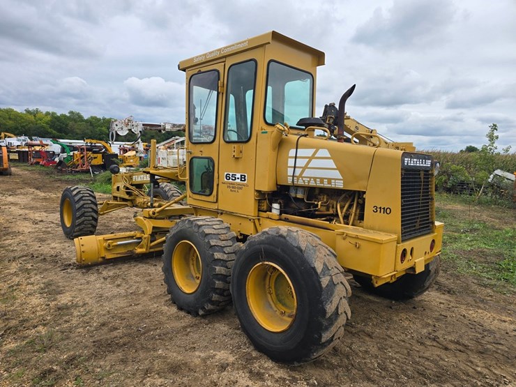 #2053-•-fiat-65-b-motor-grader-image-3