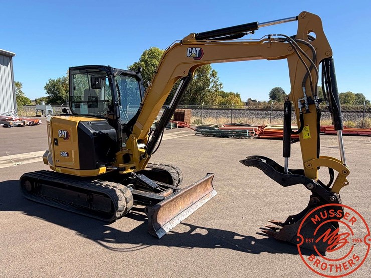 2023-caterpillar-305cr-image-5