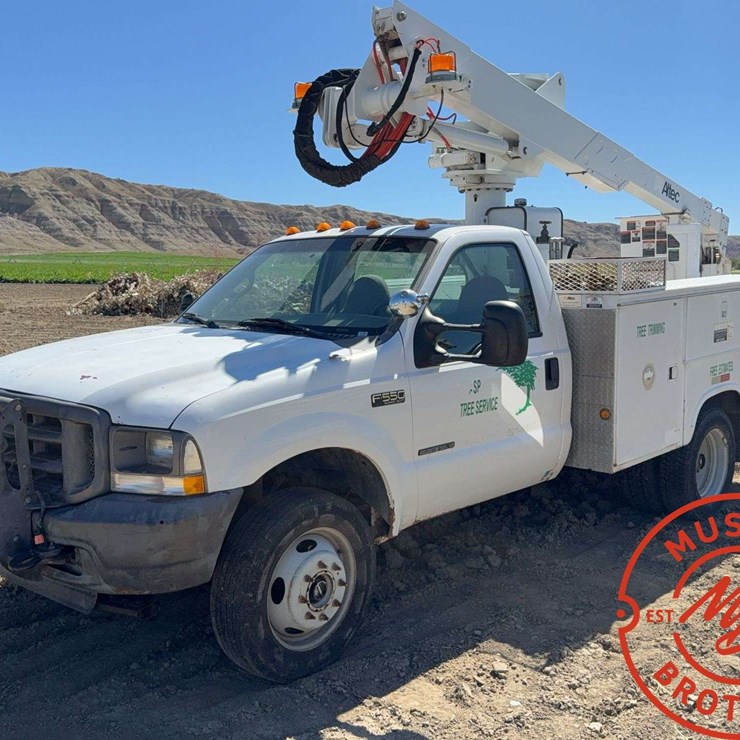 2002 FORD F550