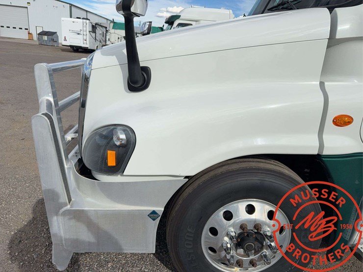 2018-freightliner-cascadia-image-9