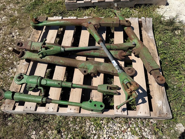 #2507-•-john-deere-three-point-arms-image-2