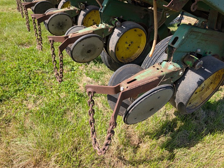 john-deere-7000-image-12