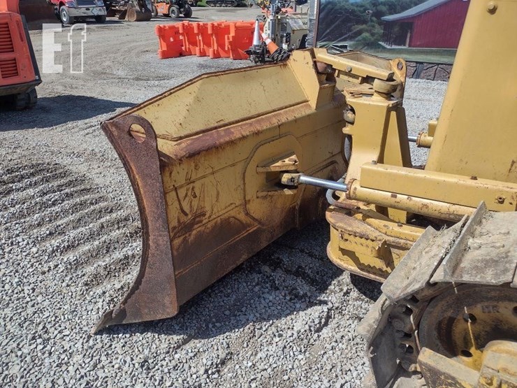 2003-caterpillar-d4g-xl-image-22