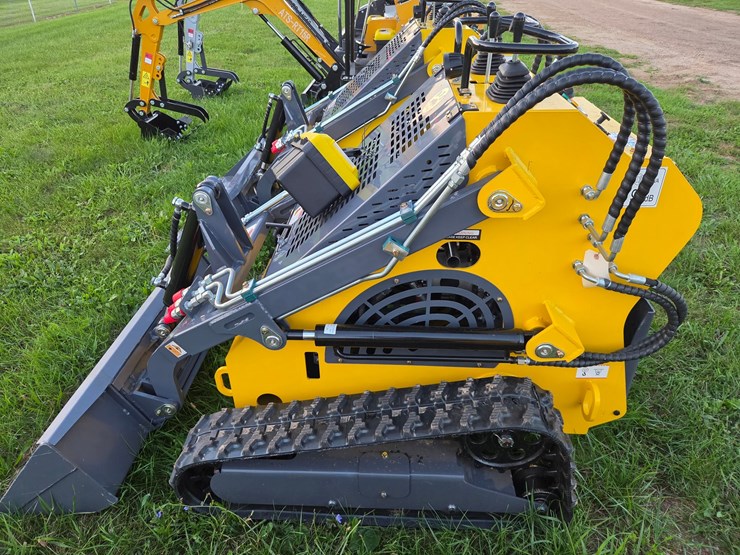 #2183-•-(edmore)ats-460-mini-skidsteer-image-1