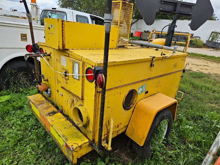 #2075-•-hescc-1500-15-service-trailer-image-25