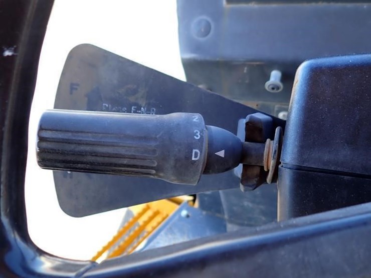 2019-deere-210lep-image-28