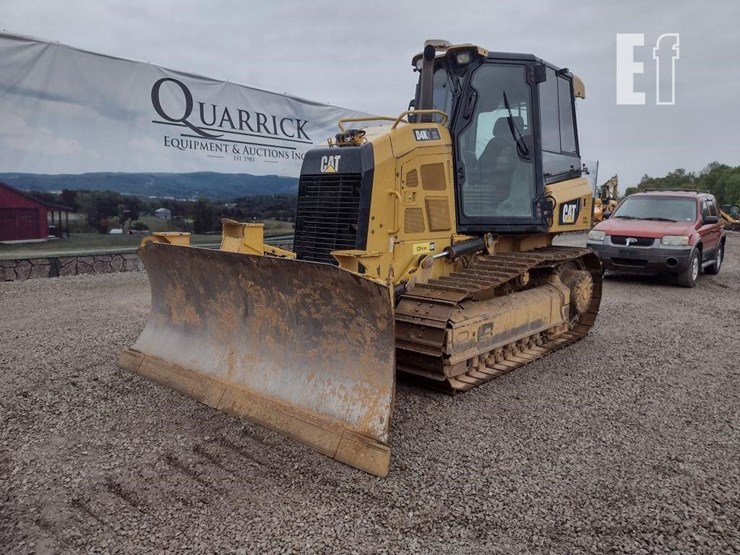 2015-caterpillar-d4k2-xl-image-36