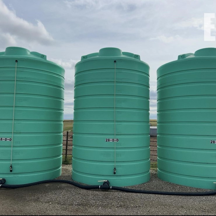 ENDURAPLAS 6000 GALLON FERTILIZER TANK 10085