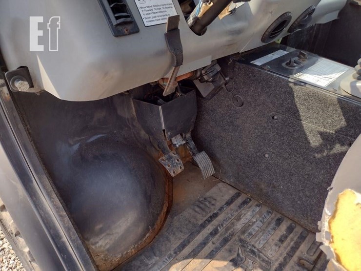 2021-bobcat-toolcat-5600-image-15