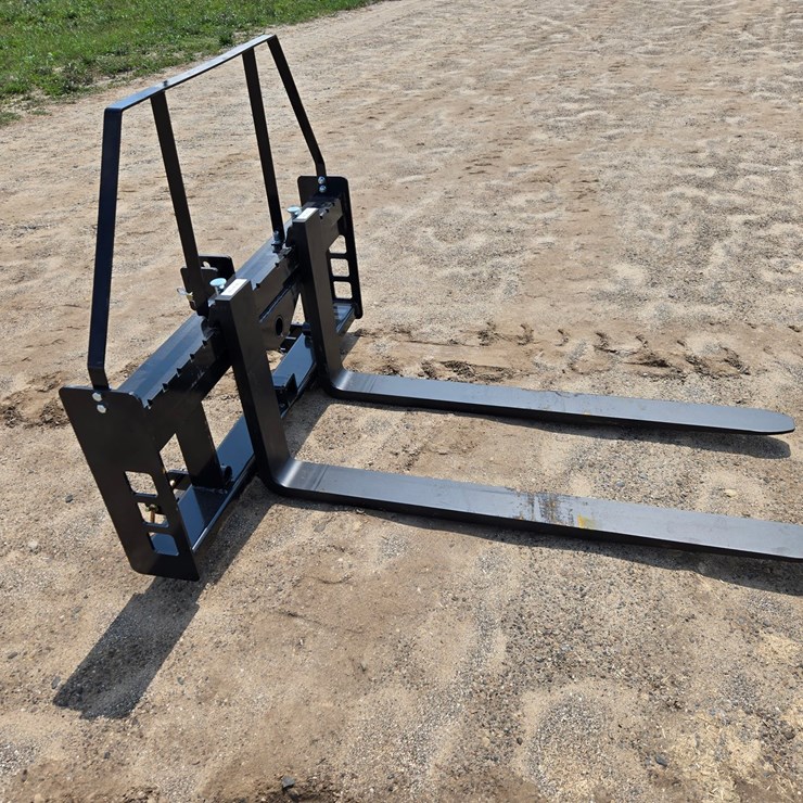 #2227 • (Edmore)wolverine grass fork (3 point pallet forks with multifunction frame)