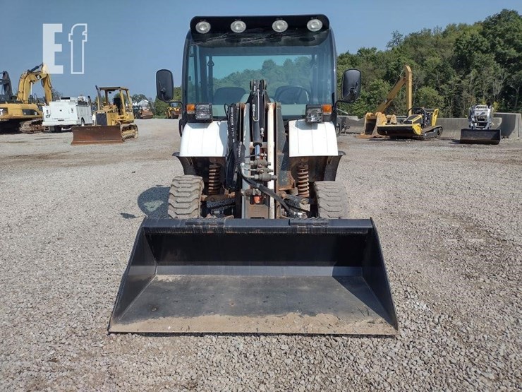 2021-bobcat-toolcat-5600-image-2