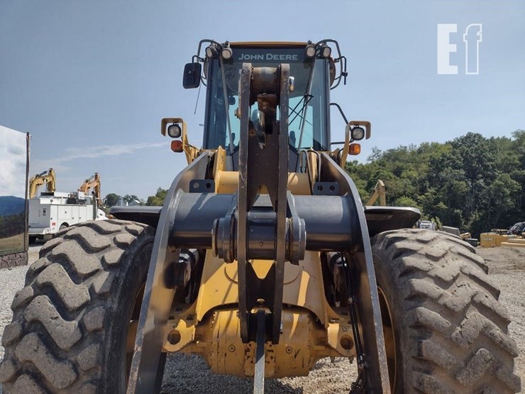 2017-deere-524kii-image-27