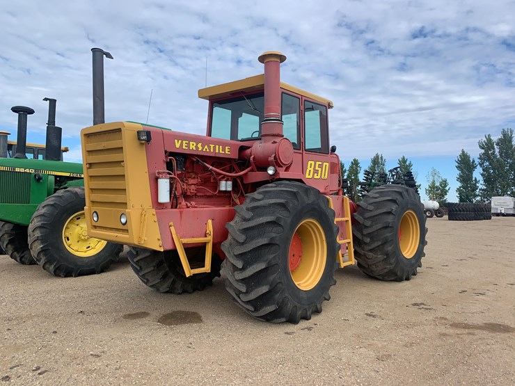 1976-versatile-850-image-1