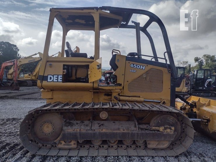 2001-deere-650h-image-25