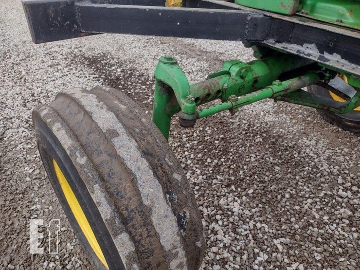 john-deere-2520-image-18