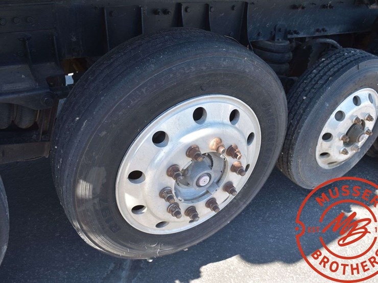 1998-cummins-m11-image-22