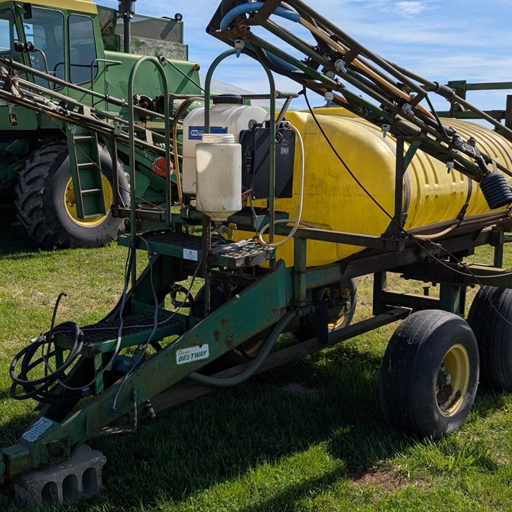 #2477 • Ritchie Bestway #498 Sprayer