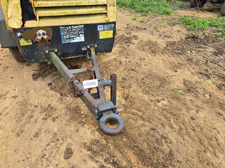 #2058-•-atlas-copco-xas96-towbale-air-compressor-image-7