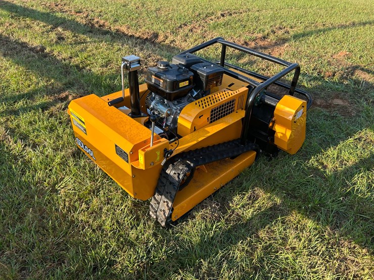 #137-•-remote-control-lawn-mower-image-4
