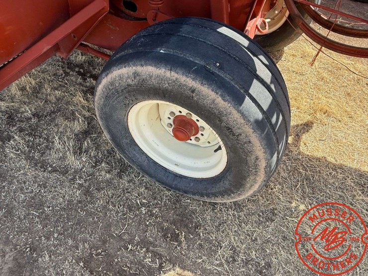 hesston-4655-image-12