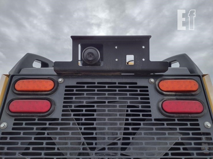 2018-deere-524kii-image-38